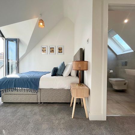 Exceptional 3 Bedroom Home In Penzance~New~Seaside Екстериор снимка