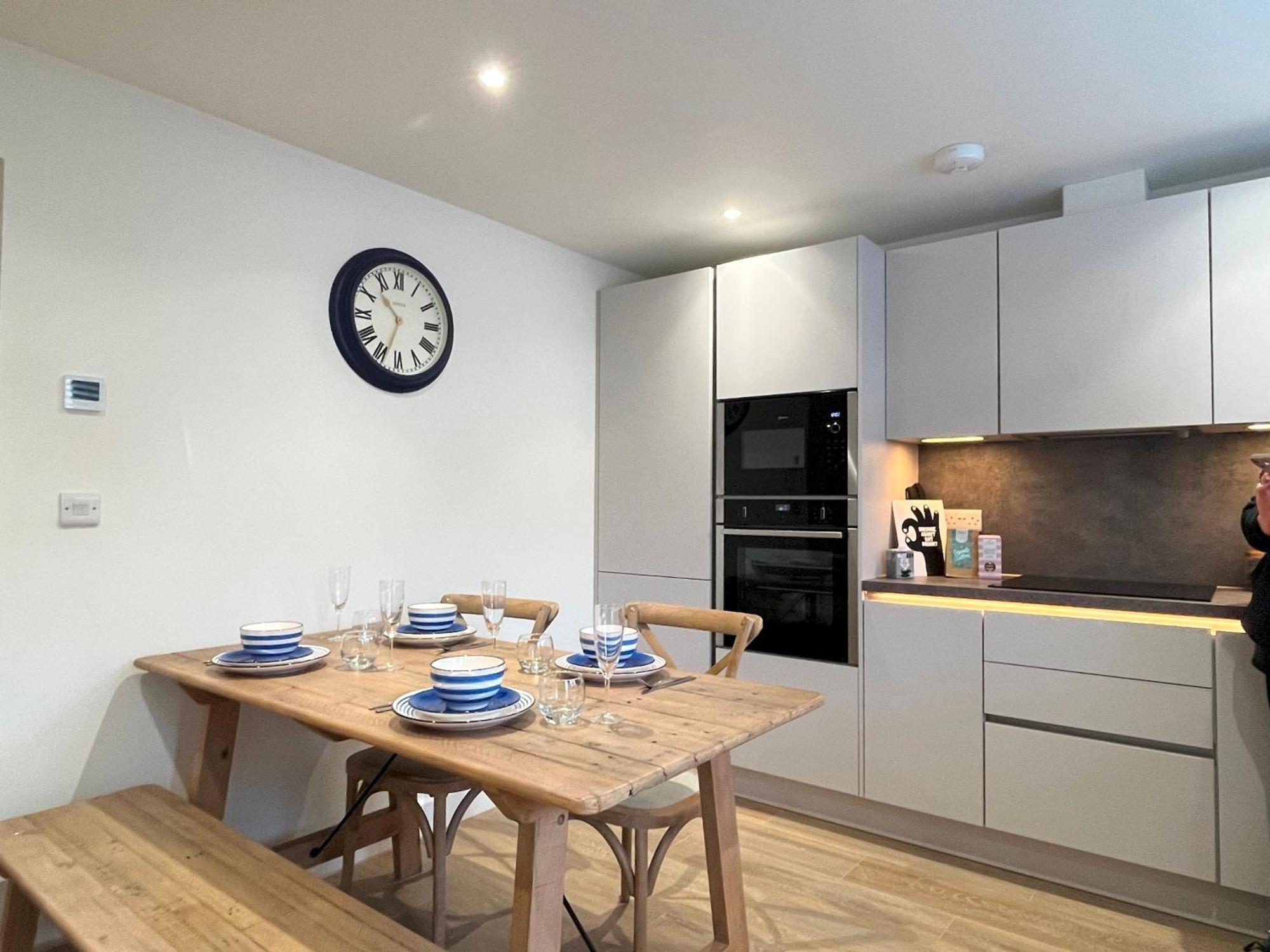 Exceptional 3 Bedroom Home In Penzance~New~Seaside Екстериор снимка