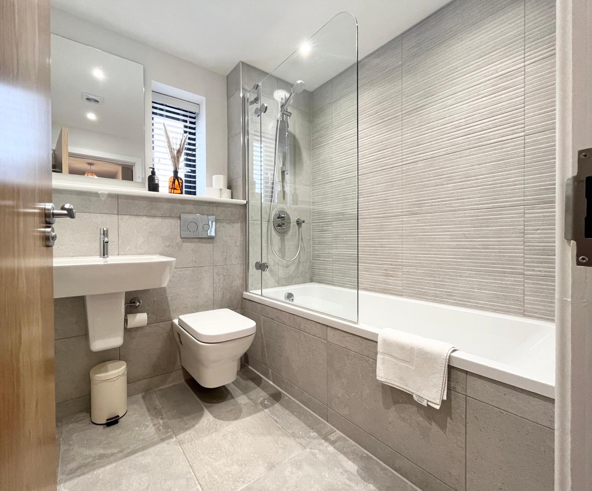 Exceptional 3 Bedroom Home In Penzance~New~Seaside Екстериор снимка