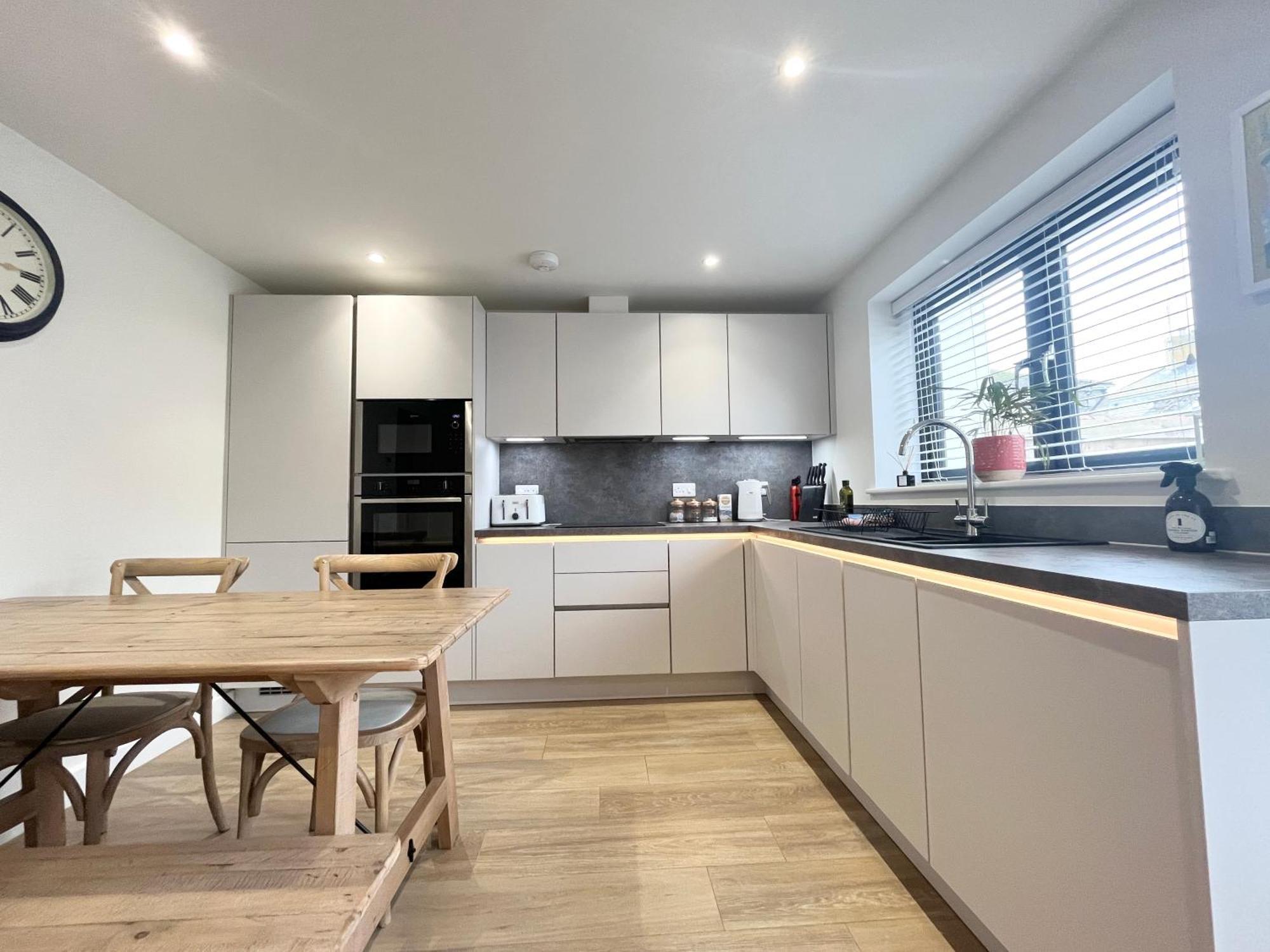 Exceptional 3 Bedroom Home In Penzance~New~Seaside Екстериор снимка